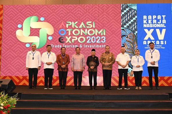 Dari Rakernas XV Apkasi Sutan Riska Dukung Kesinambungan Program Presiden Jokowi