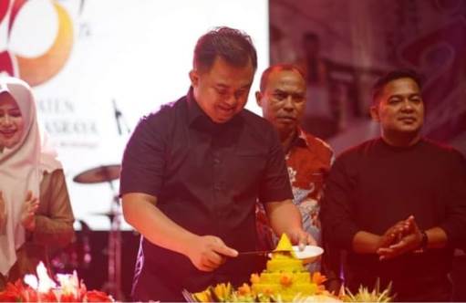 Malam Resepsi HUT Ke 20 Kabupaten Dharmasraya Bertabur Hadiah