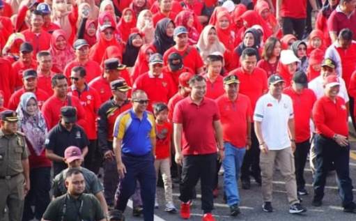 Jalan Santai dan Lomba Olahraga Tradisional Meriahkan HUT Kabupaten Dharmasraya ke-20