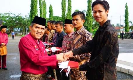 Peringati Hari Lahir Pancasila di Halaman Kantor Bupati Dharmasraya, Sambutan Bupati  Diwakili Sekda Adlisman
